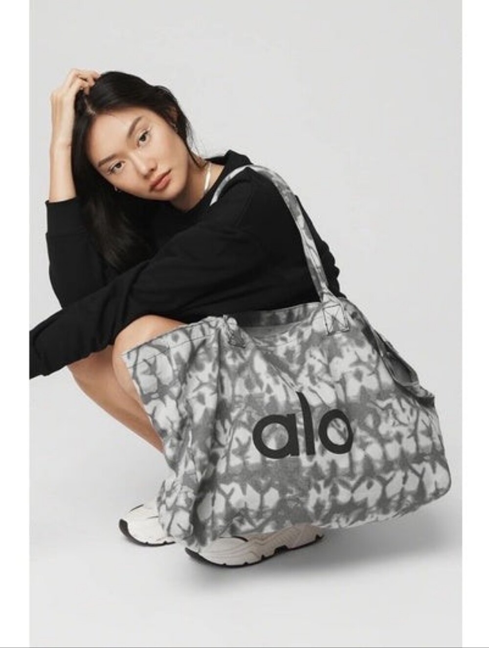 Alo Yoga Inconic Shopper Tote Bag